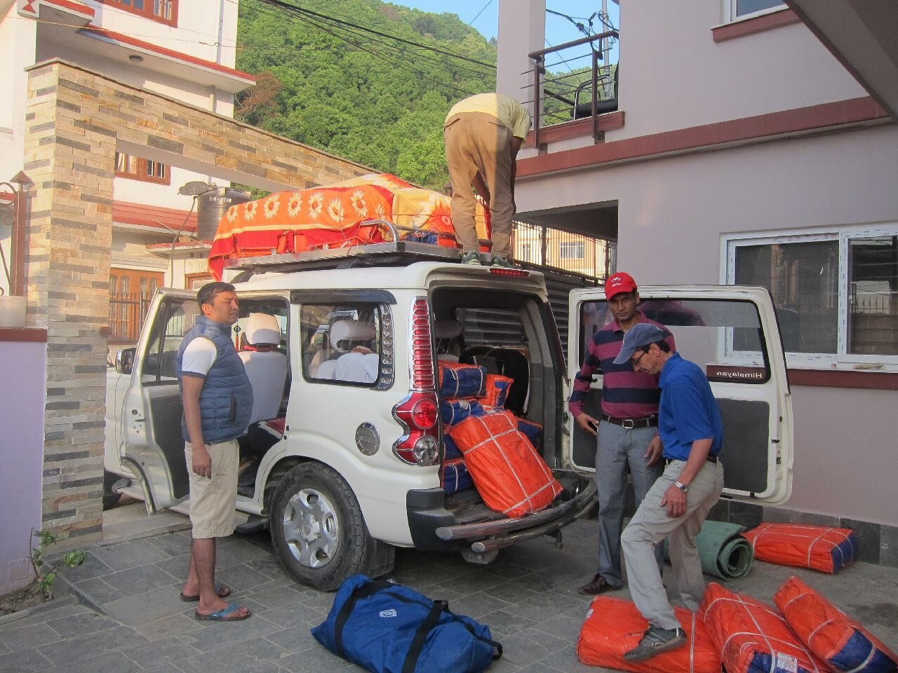 Earthquake Relief — Protective Gloves